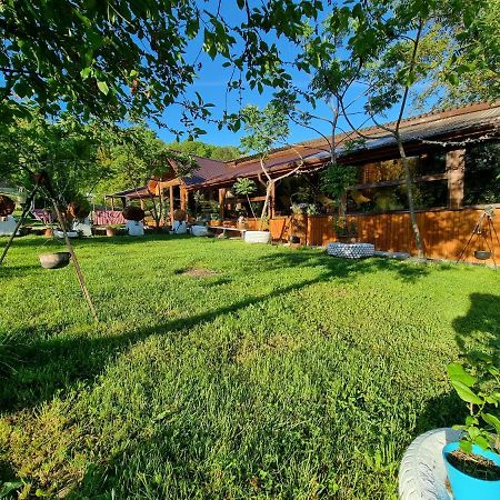 Hotel Lângă Stână à Curtea de Argeş Extérieur photo
