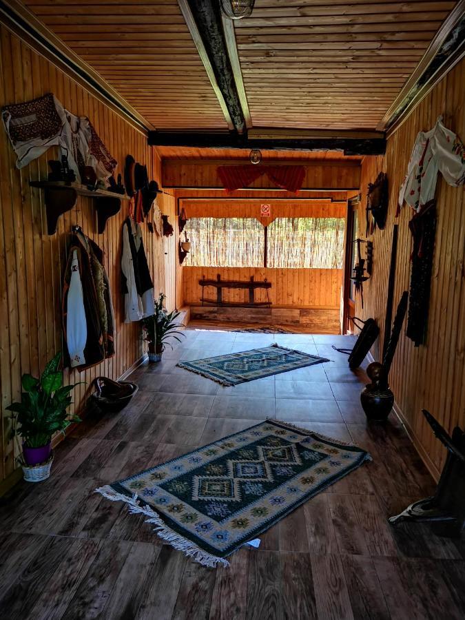Hotel Lângă Stână à Curtea de Argeş Extérieur photo