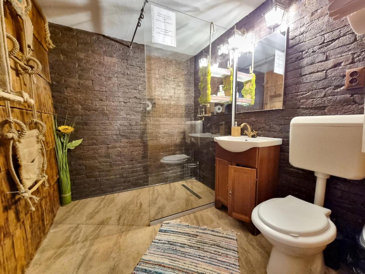 Hotel Lângă Stână à Curtea de Argeş Extérieur photo
